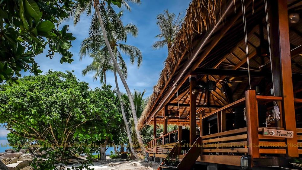 Ten Moons Lipe Resort Exterior photo