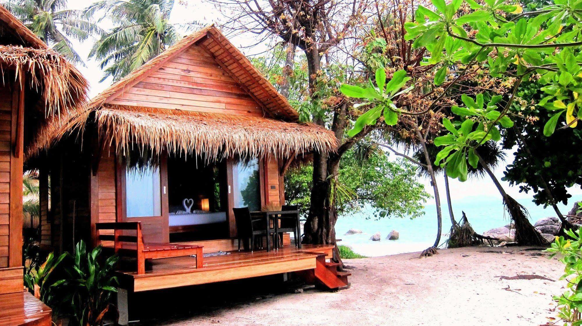 Ten Moons Lipe Resort Exterior photo